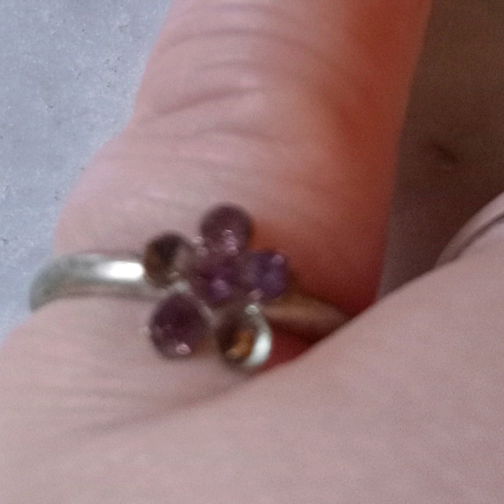 Adjustable pink purple flower ring